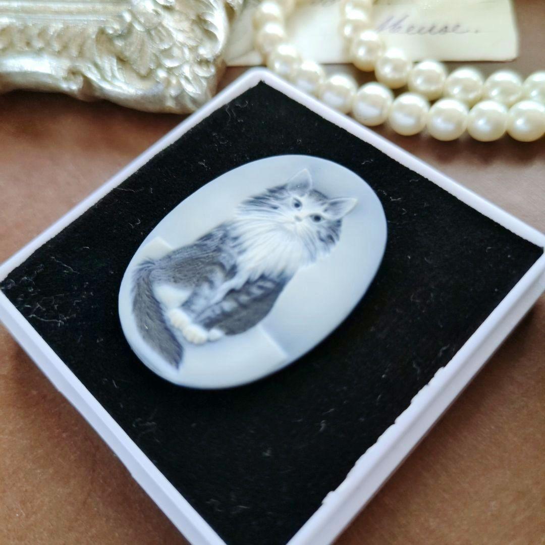 ドイツ CAMEO ストーン メノウ カメオ ルース 猫 メインクーン ブローチ
