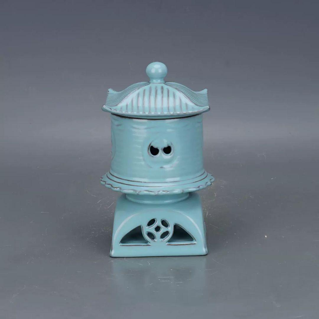 宋汝窯鉄胎刻八卦紋薫香炉 香道具 景徳鎮 陶磁器 装飾品 現代工芸品美術品 置物