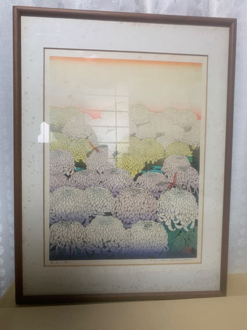 吉田千鶴子 木版画「菊花に憩う」