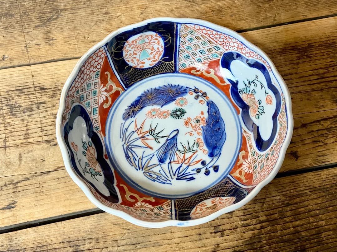 能登蔵出し 時代 伊万里 色絵金彩 銘有 花窓絵図 大膾皿 直径17.5cm