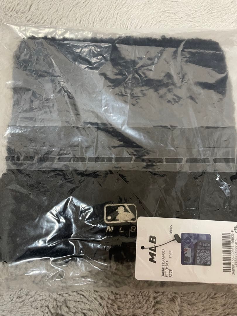 【新品未開封】MLB Korea 猫耳　ニット帽　ブラック　カリナ着用 ビーニー