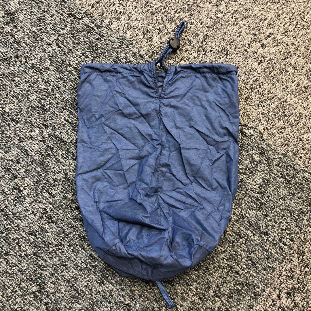 UNIQLOウルトラライトダウン収納袋　ジャケットサイズ