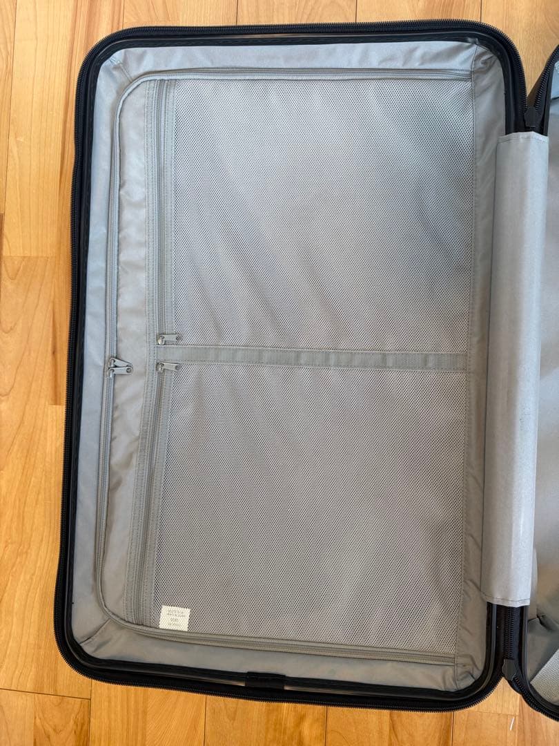 カンフーさま専用　廃盤品★無印良品 キャリーケース 黒　4輪 63L