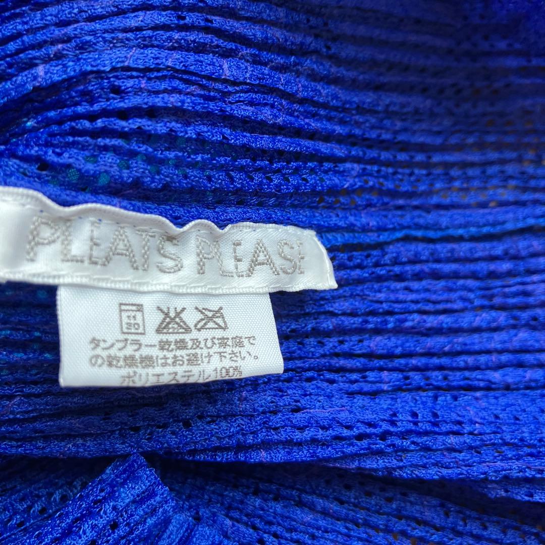 プリーツプリーズ　タンクトップ