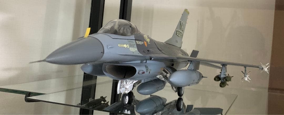 航空機・ヘリコプター F-16A PLUS/C 1/32