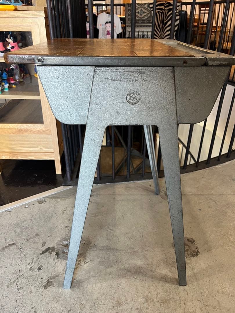 ESAVIAN イギリス　スクールデスク【推定50s-60s】