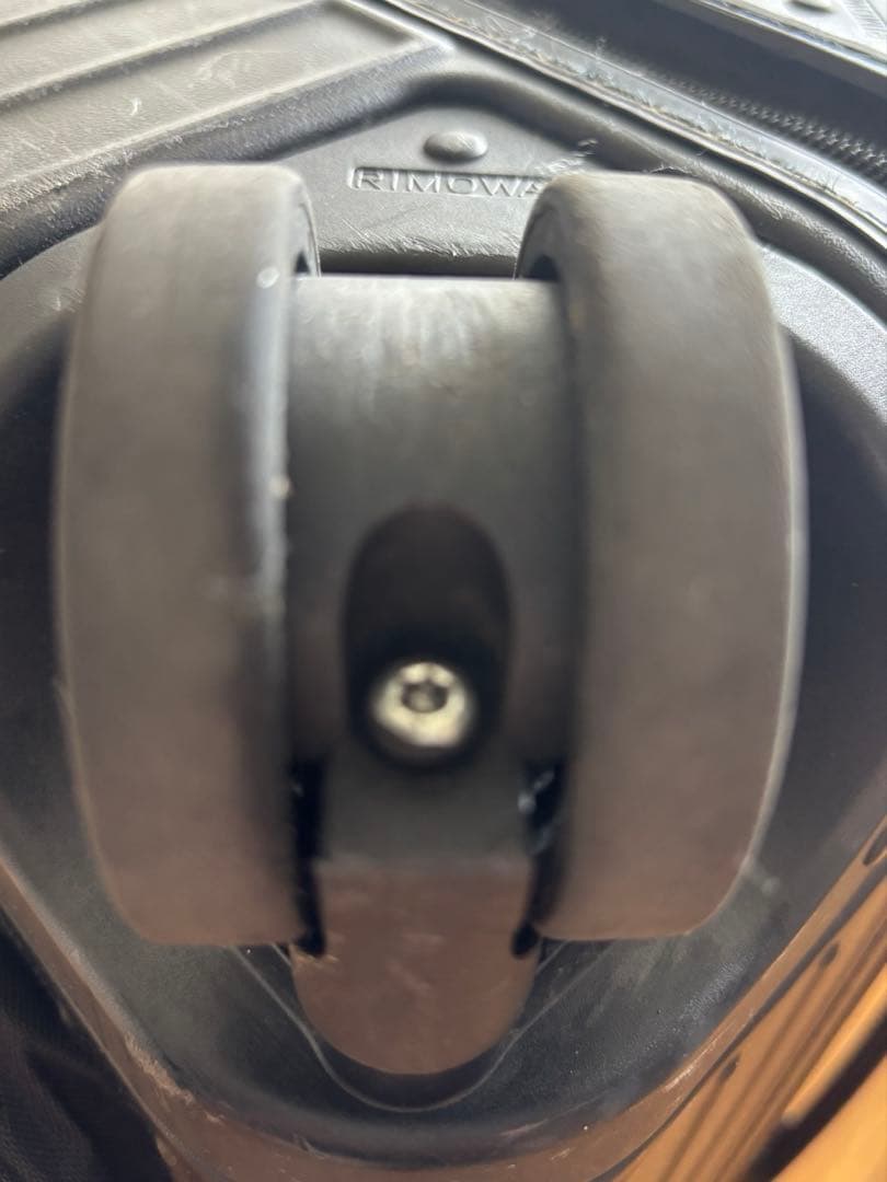 Y*様 RIMOWA ESSENTIALSLEEVE CabinPlus