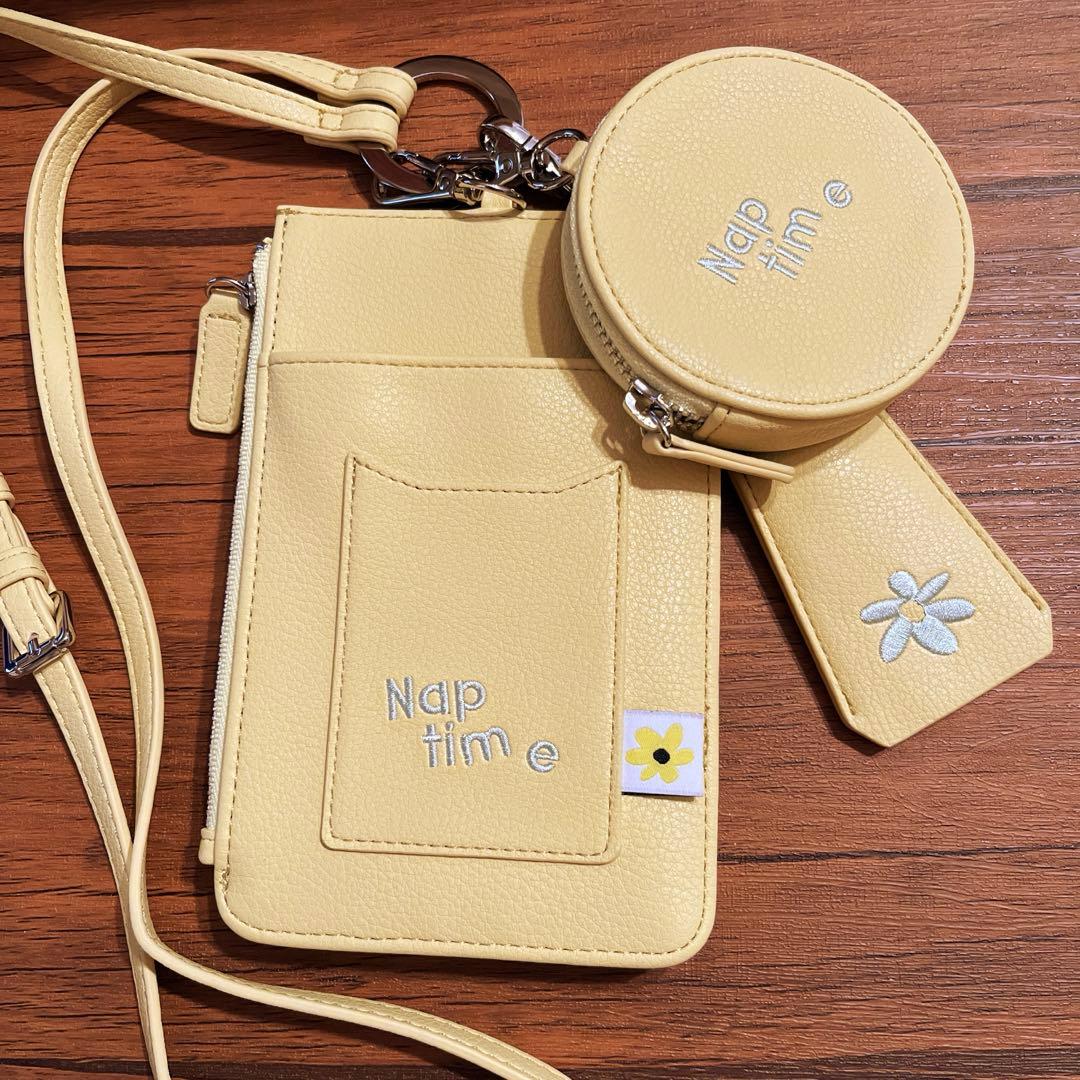 Naptime. マルチショルダーポーチ