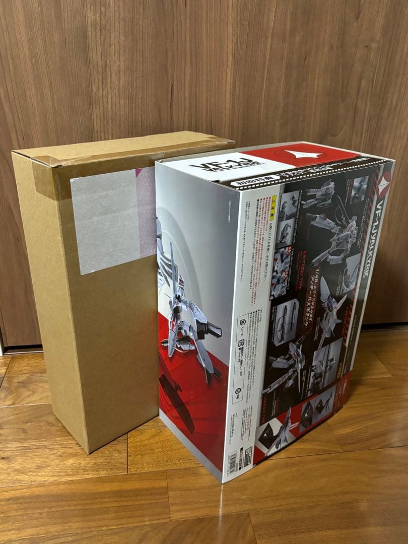新品未開封　DX超合金 VF-1J 初回限定版 、アーマードパーツセット