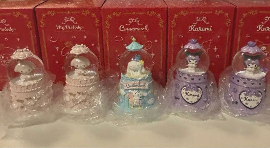 サンリオ スノーグローブ マイメロ、シナモロール、クロミ