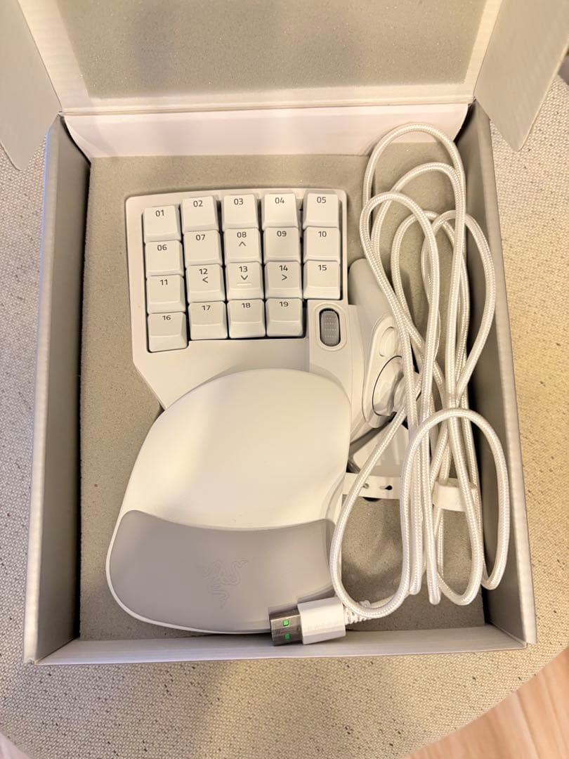 Razer Tartarus Pro ホワイトゲーミングキーパッド