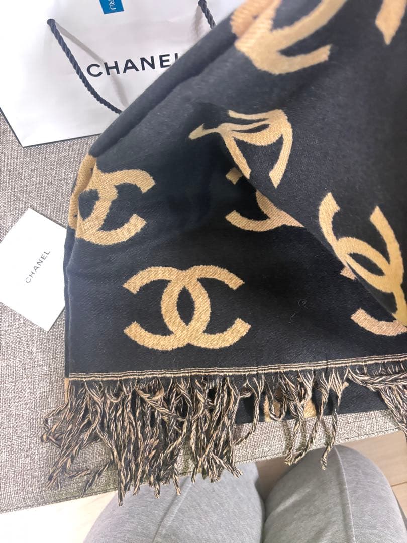 CHANEL マフラー ノベルティ品 黒 ベージュ
