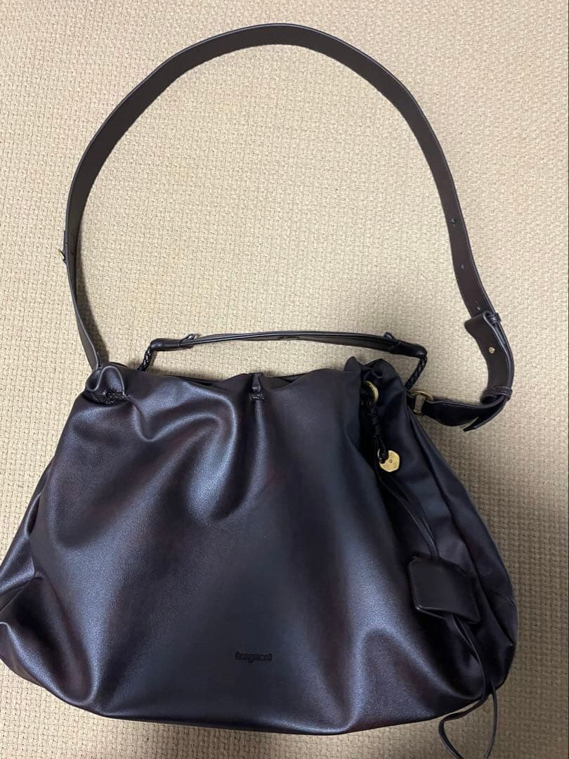 Songmont 黒いショルダーバッグ