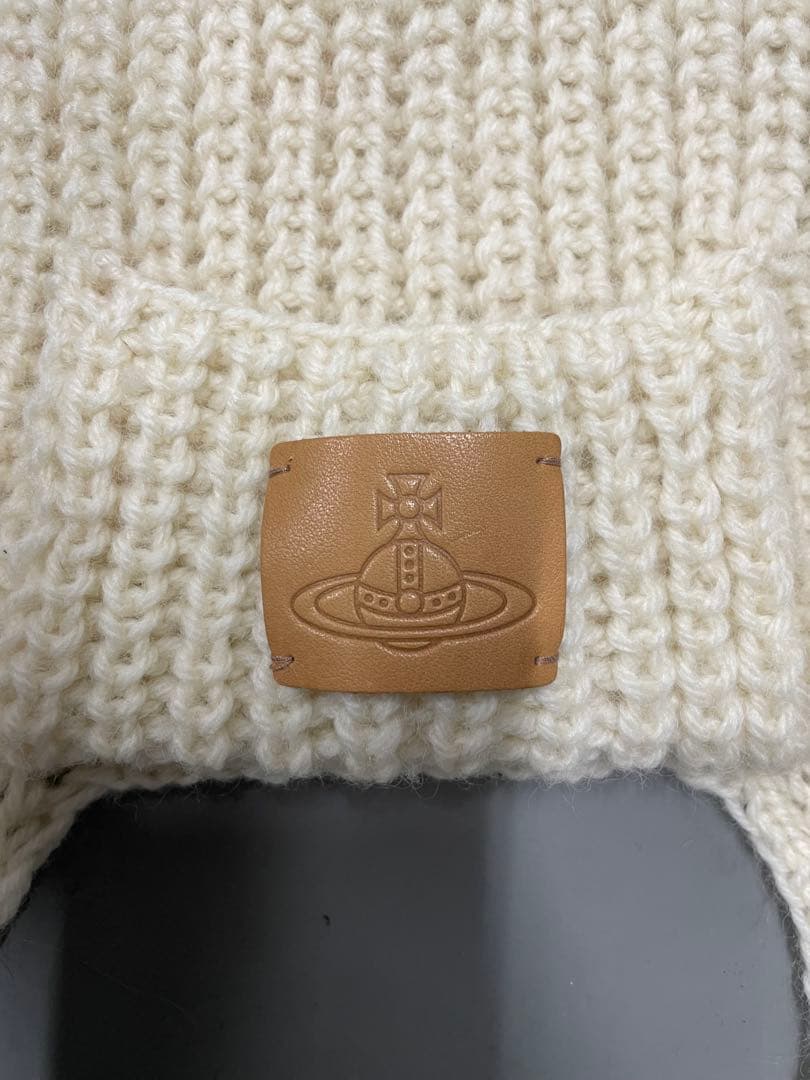 【viviennewestwood ヴィヴィアンウエストウッド】猫耳付きニット帽