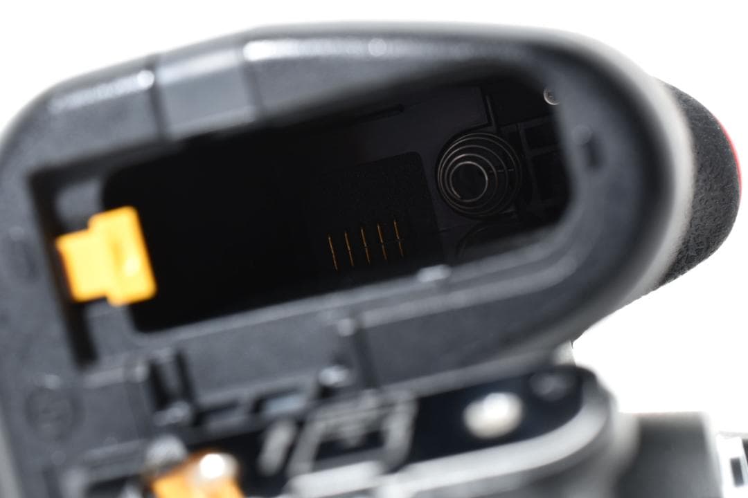 Nikon D5100 ニコン デジタル一眼レフカメラ レンズキット