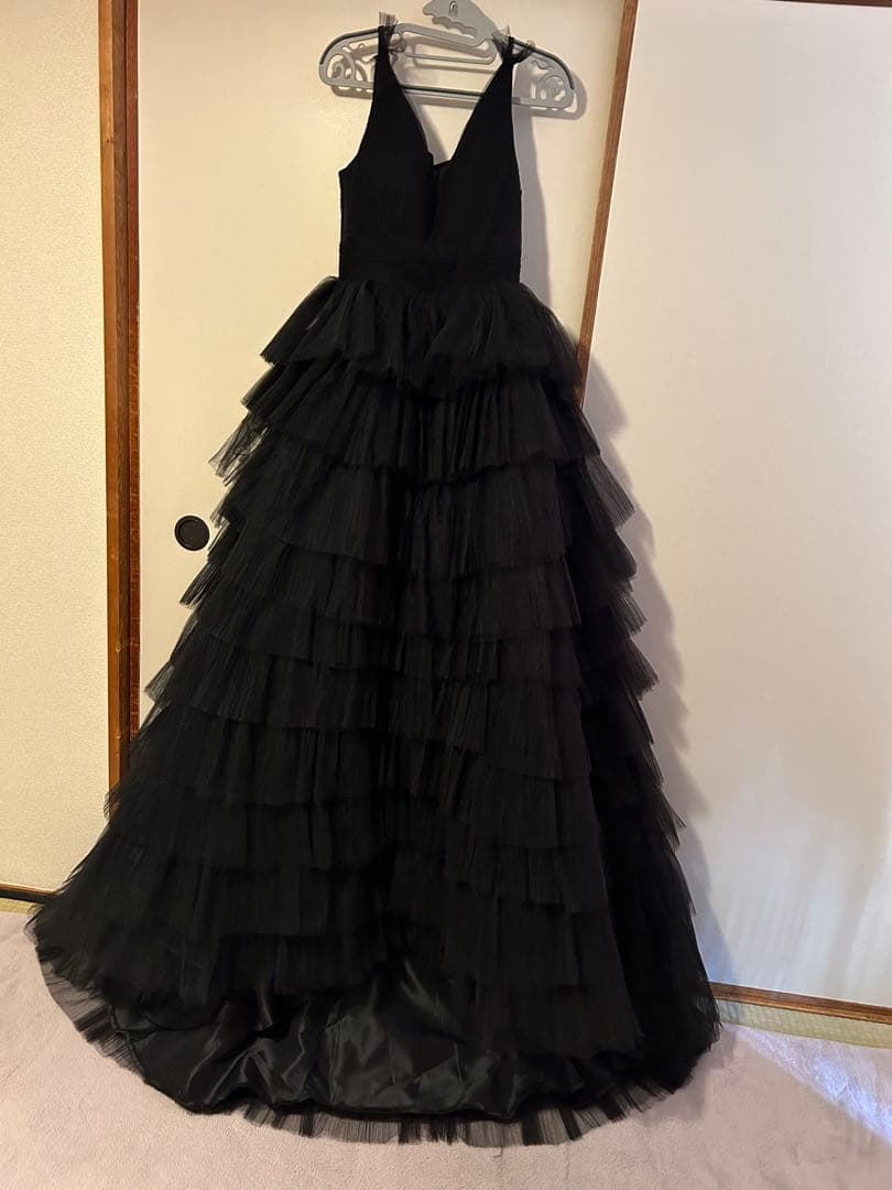 【美品】ディープV ブラックウェディングドレス