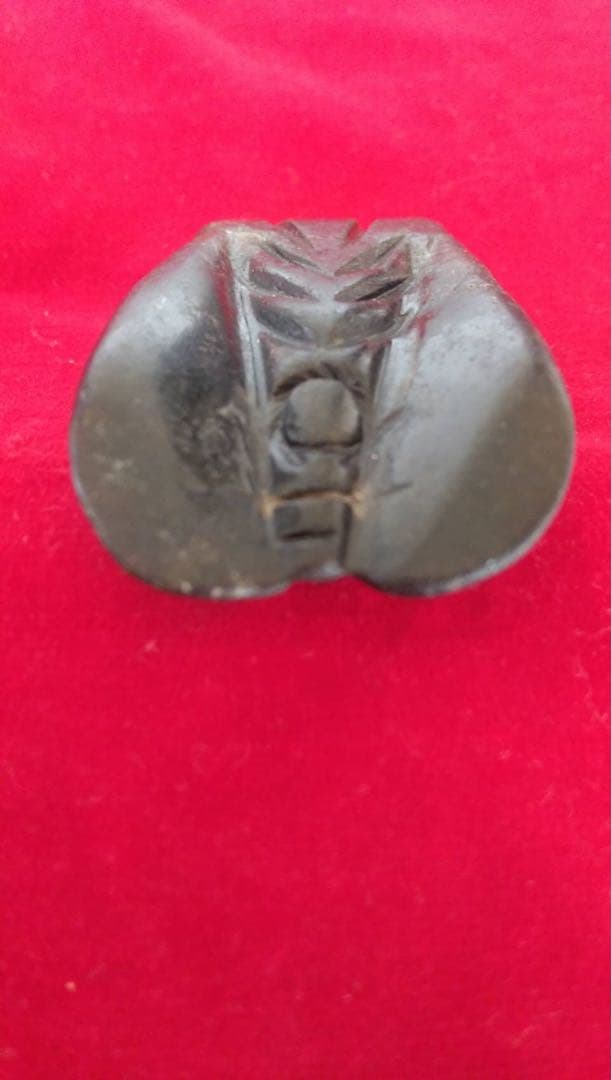 中国　古玉　蝉