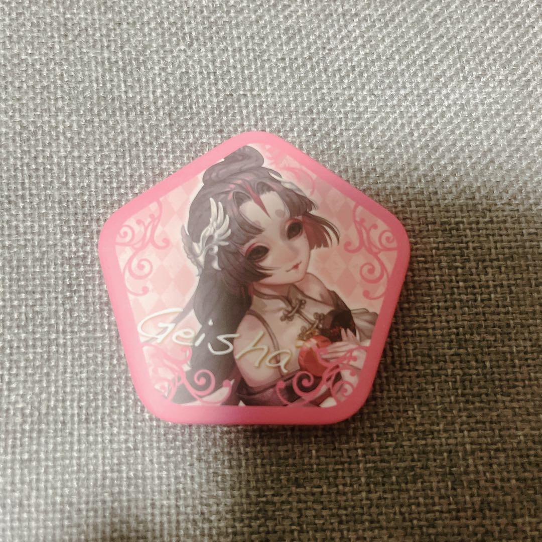 第五人格　五角形缶バッジ　あにまる　美智子