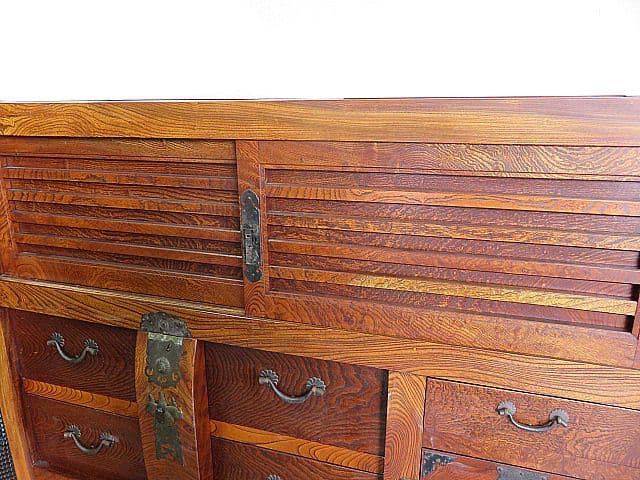 【在銘 七屋太郎刀】欅無垢材 車箪笥 鍵付き 玉杢・虎杢 時代箪笥 高級総欅