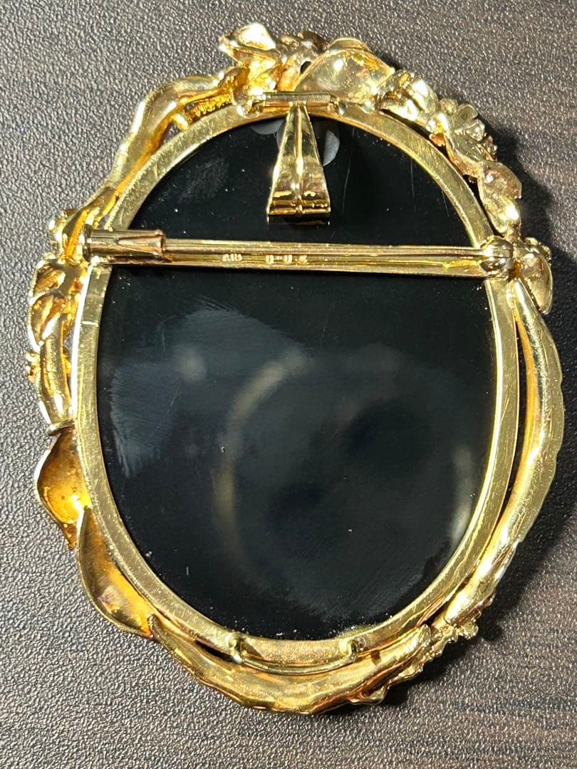 t*k様 K18刻印 カメオ ペンダントトップ ダイヤ 0.02ct 重量約22