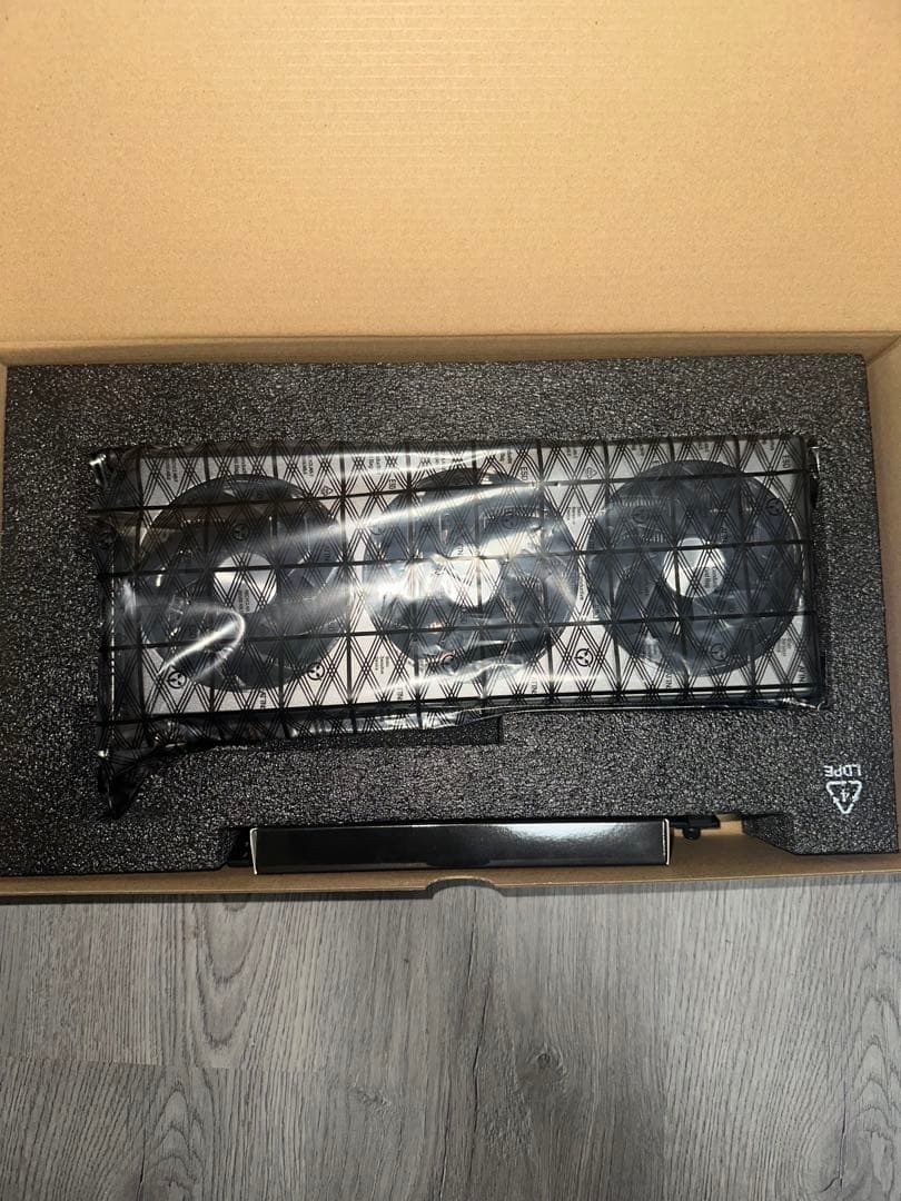 グラフィックボード・グラボ・ビデオカード Sapphire Nitro+ Radeon RX 7800 XT 16GB