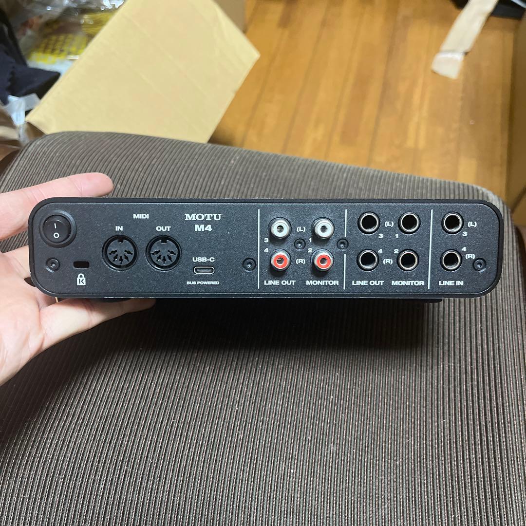DJ機材 MOTU M4