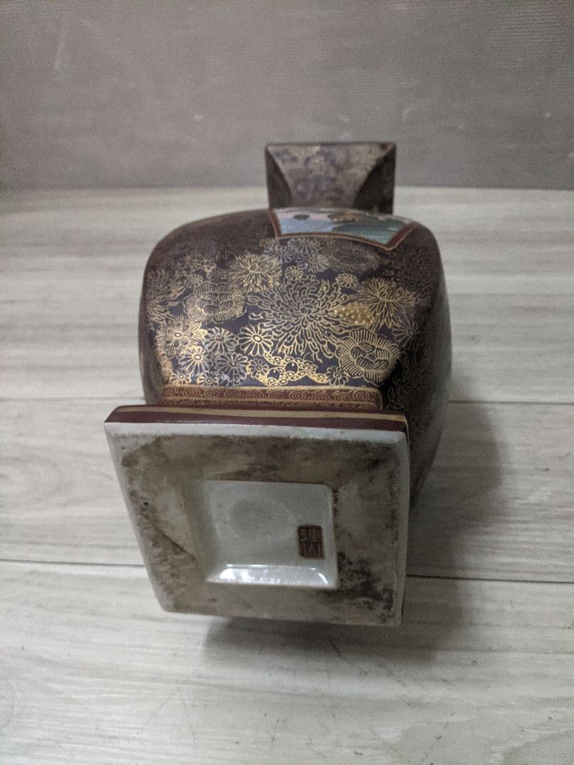 薩摩焼　飾り壷　金彩　金つぶ　山水　花鳥文　花瓶　連山　飾り耳付