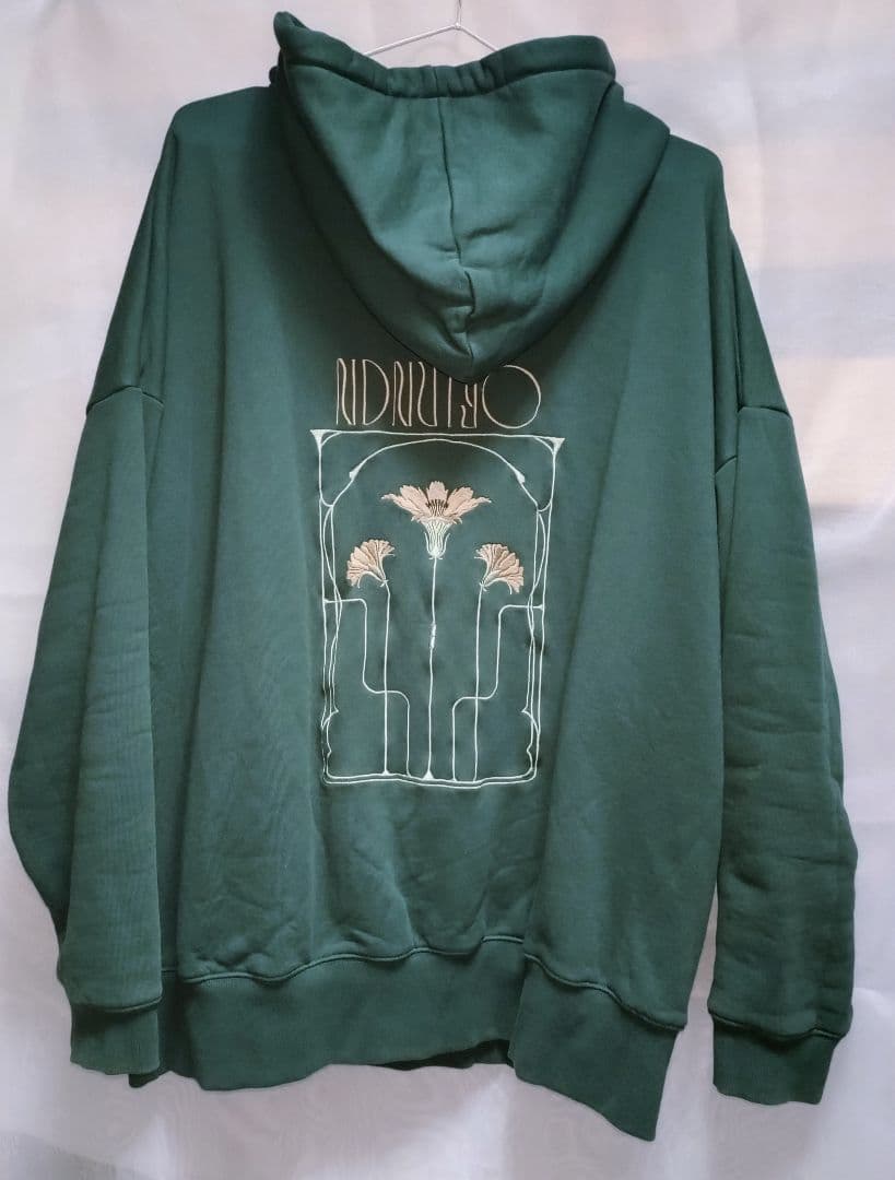 NIL DUE / NIL UN TOKYO フーディ the GazettE