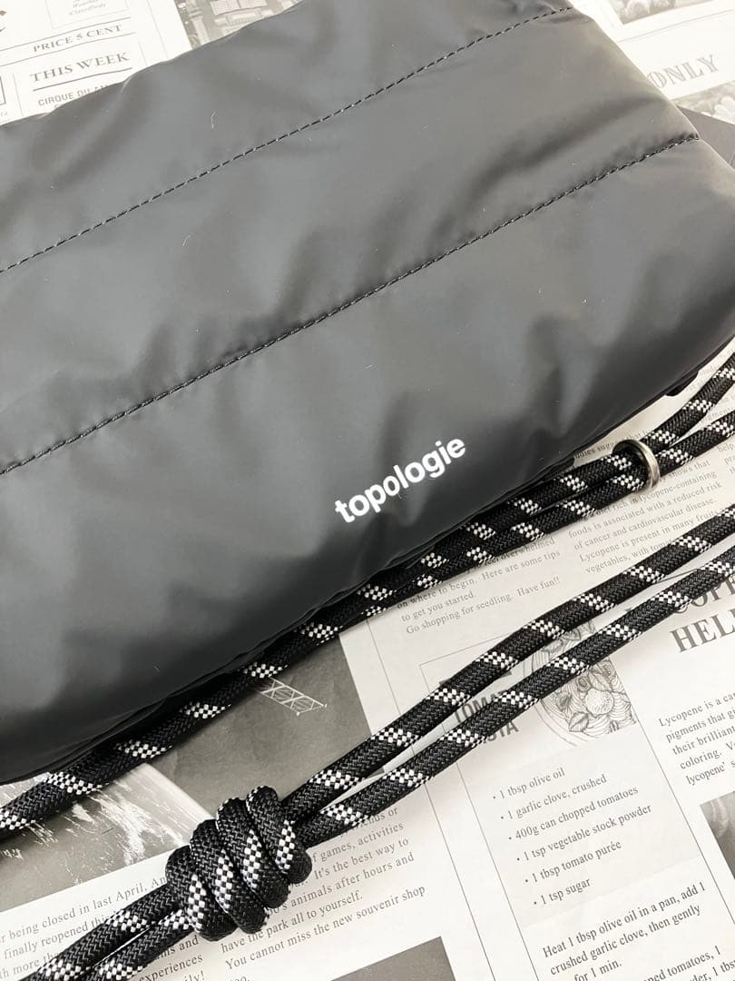 【人気】Topologie Bottle Sacoche トポロジーストラップ付