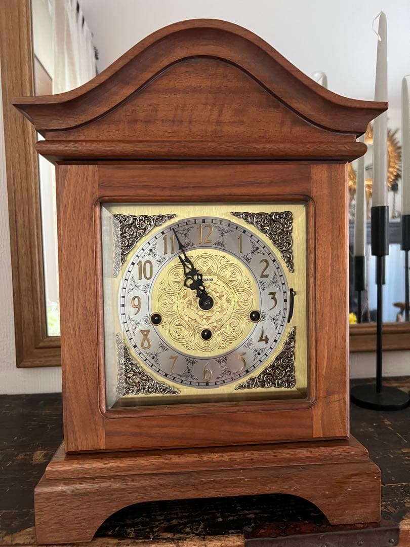 Amana 装飾的な木製置時計