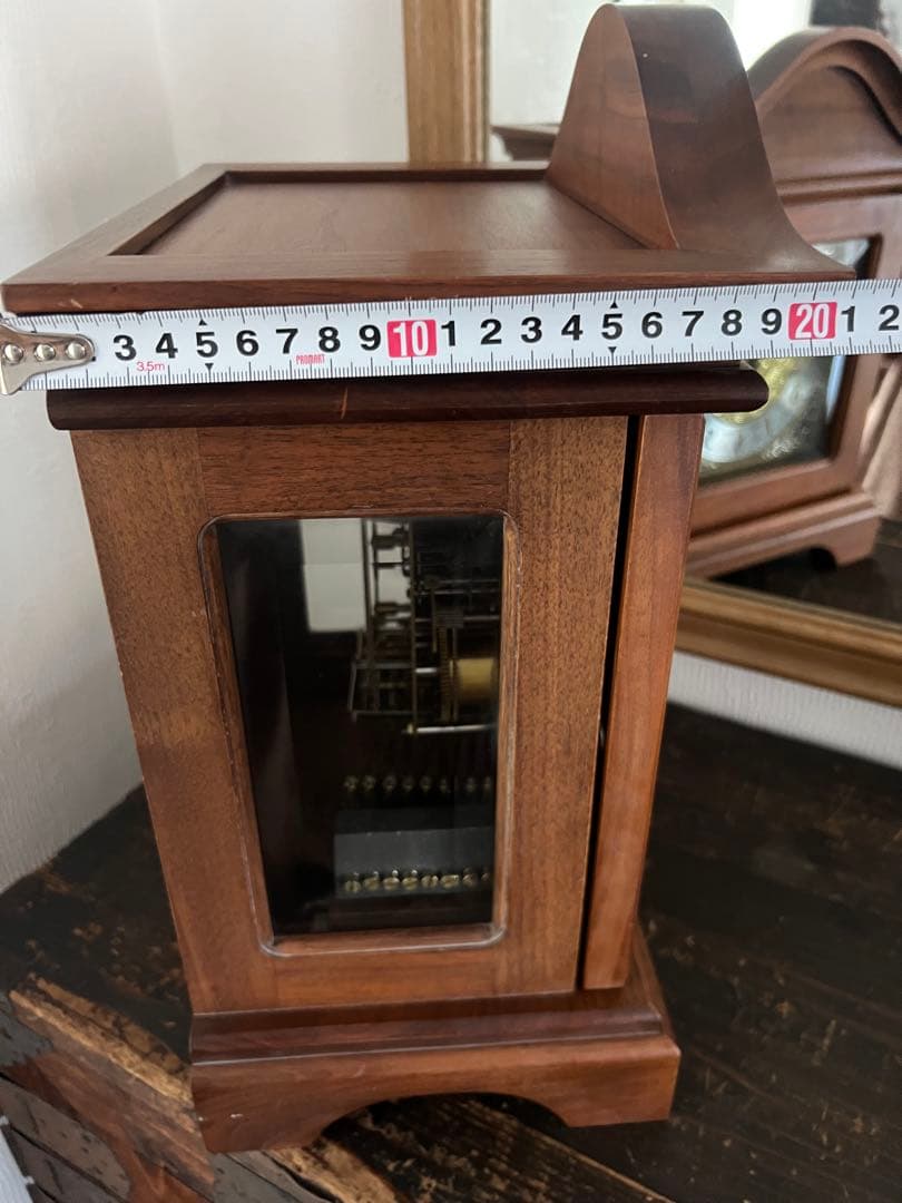 Amana 装飾的な木製置時計