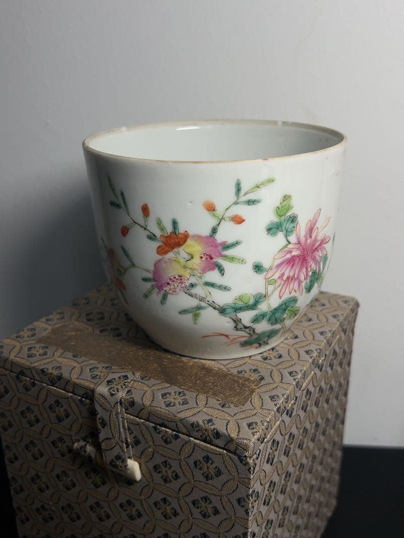 清時代粉彩茶入 陶磁器 花 茶道具 旧家整理品 中国古美術　専用箱あり