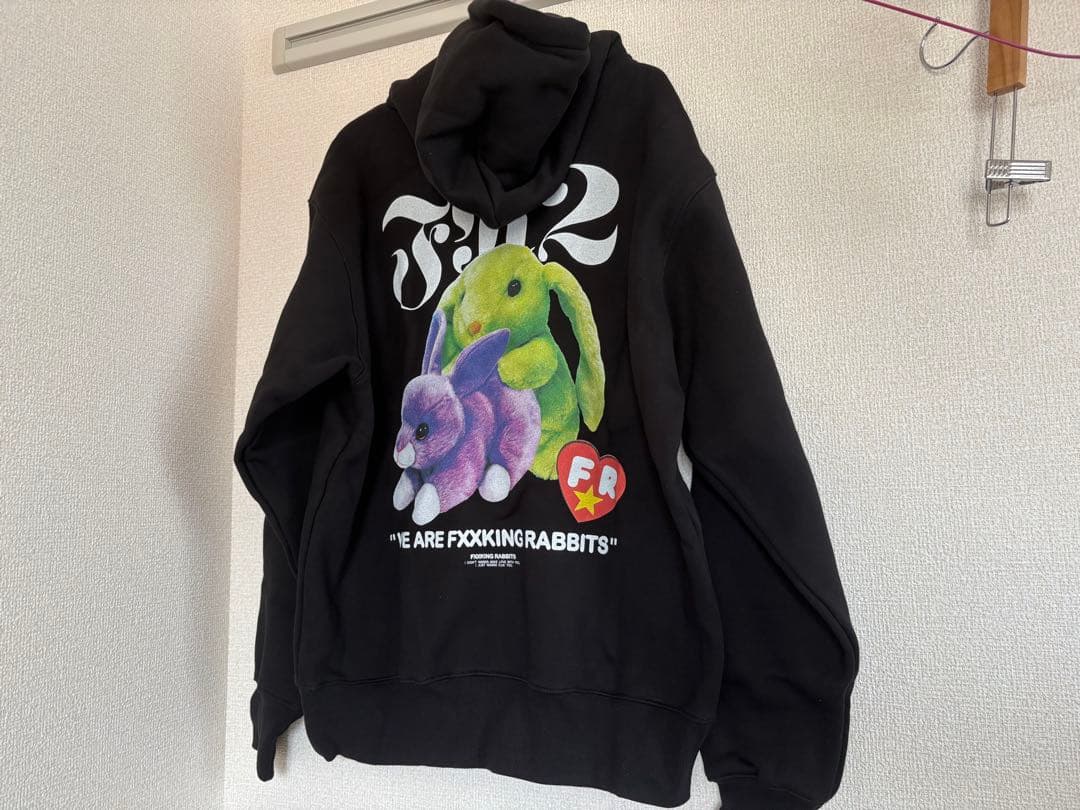 ⚠︎︎最終値下げ⚠︎︎ FR2ウサギグラフィック ブラックパーカー　L