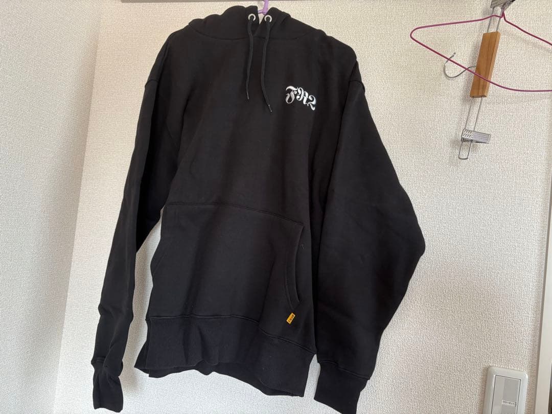 ⚠︎︎最終値下げ⚠︎︎ FR2ウサギグラフィック ブラックパーカー　L