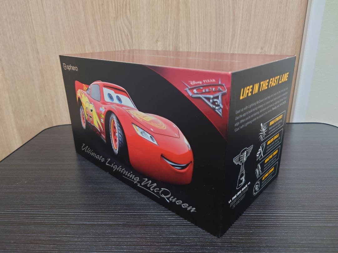 スフィロ　アルティメットライトニングマックイーン　ラジコン　カーズ