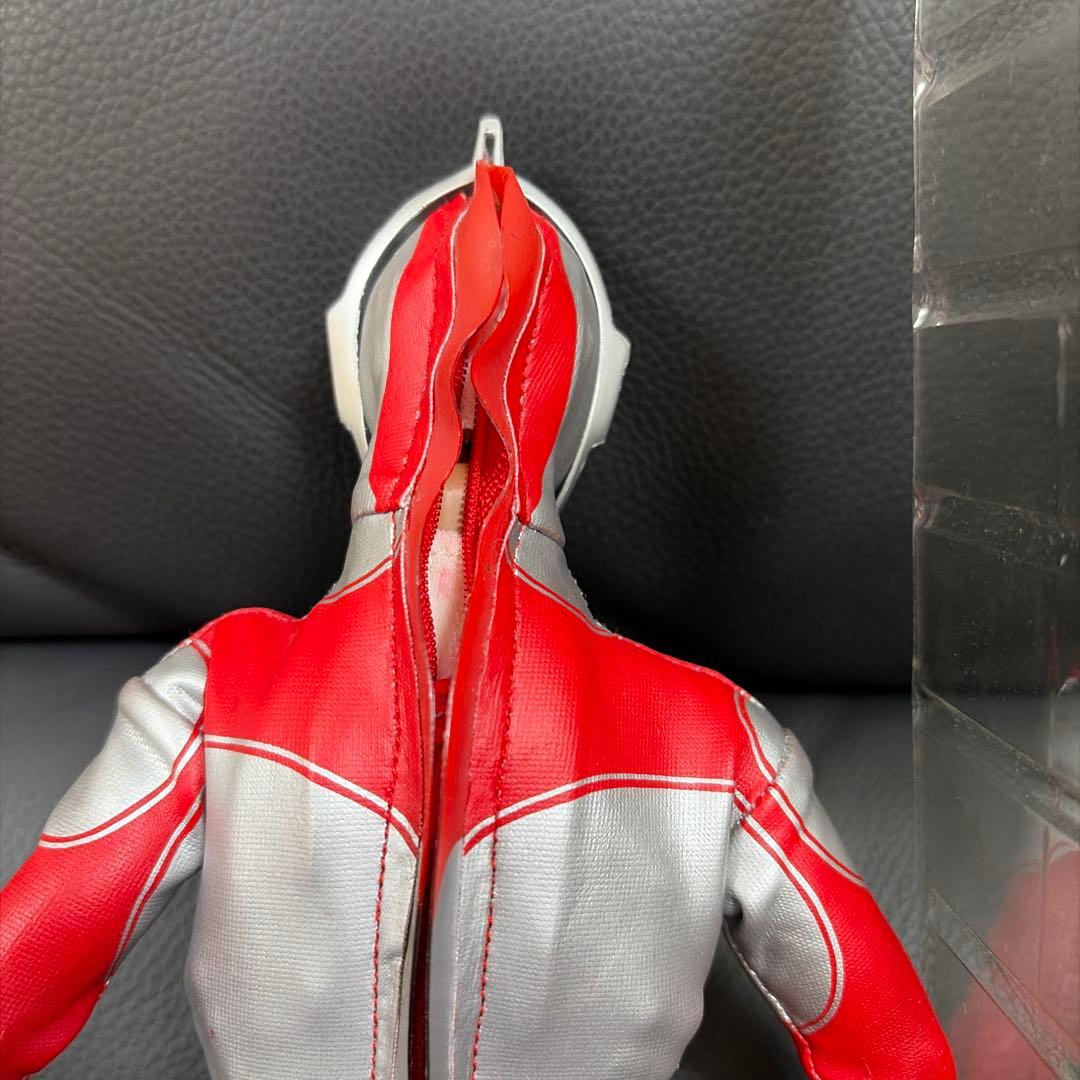 RAH帰ってきたウルトラマン　破損あり