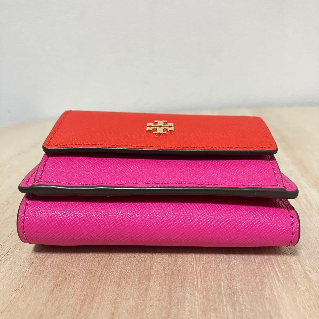 新品✨トリーバーチ✨三つ折り財布✨エマーソン✨カラーブロック✨ピンク オレンジ系