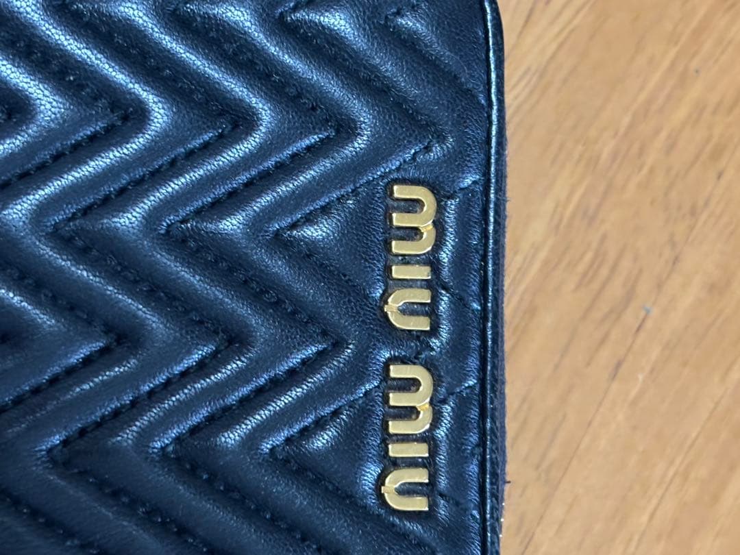 miumiu NAPPA IMPUNTURE ケース 財布 NERO