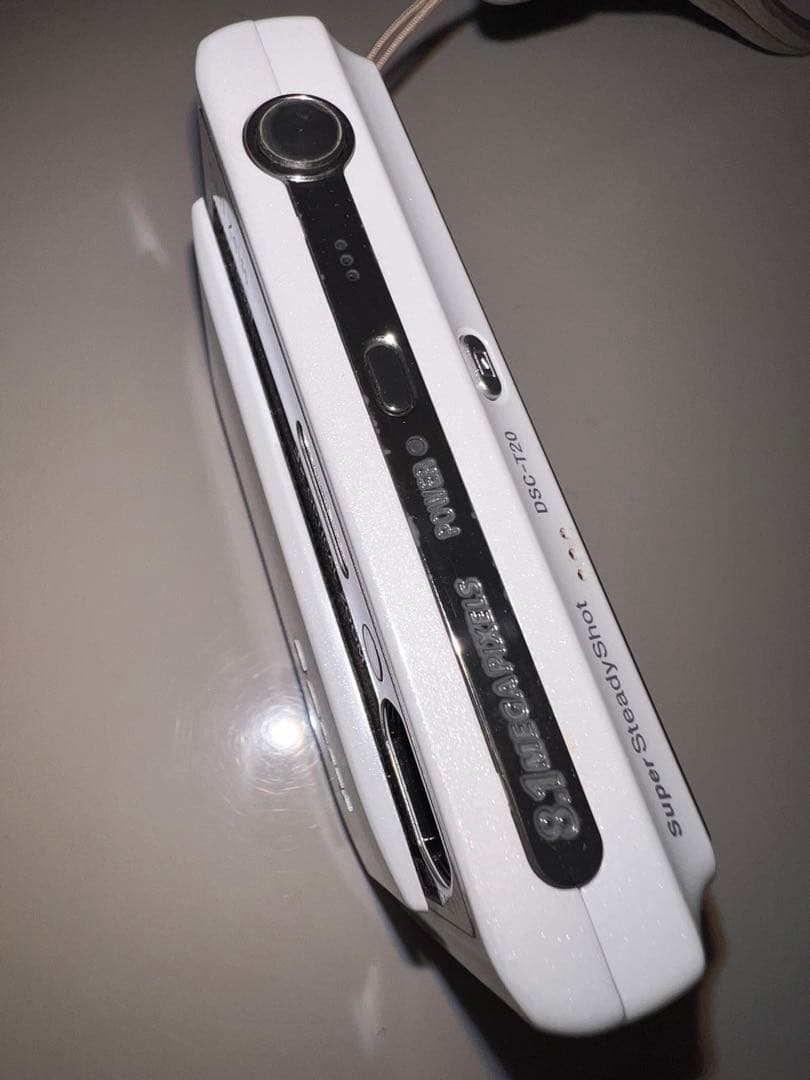 SONY デジタルカメラ Cyber-shot ソニー DSC-T20 本体のみ