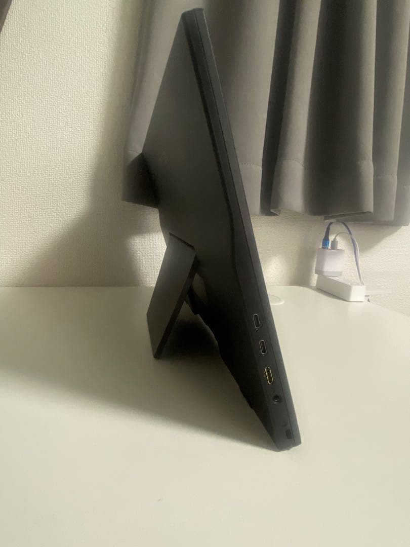 I-O DATA 17.3インチ モバイルディスプレイ・モニター YC172AX