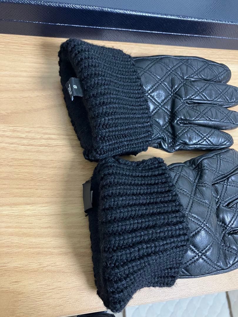 ＊yuk　PRADA ラムレザーキルティング手袋　 カシミヤ　本革