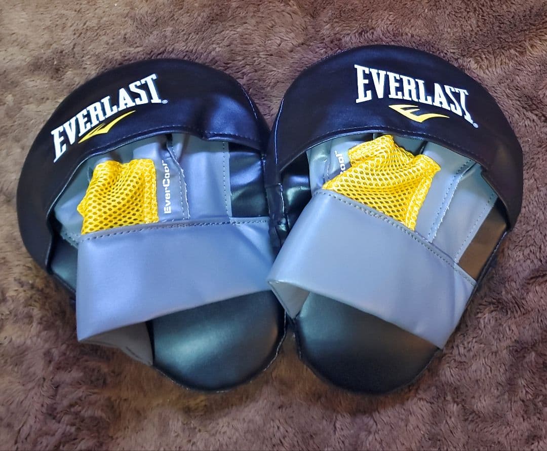 EVERLAST 　ボクシンググローブ　ミット　セット
