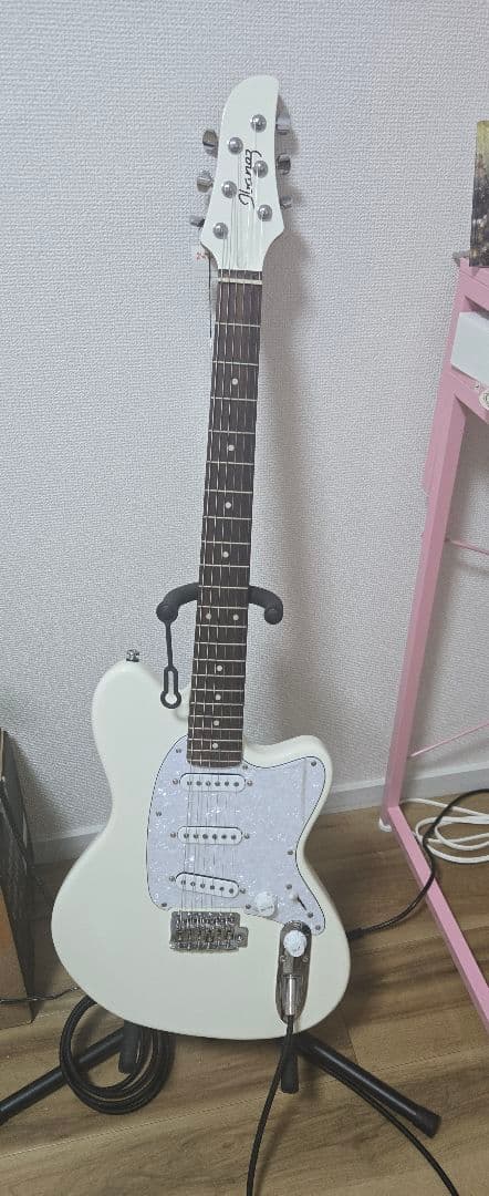 Ibanez　ICHI00　エレキギター　ホワイト