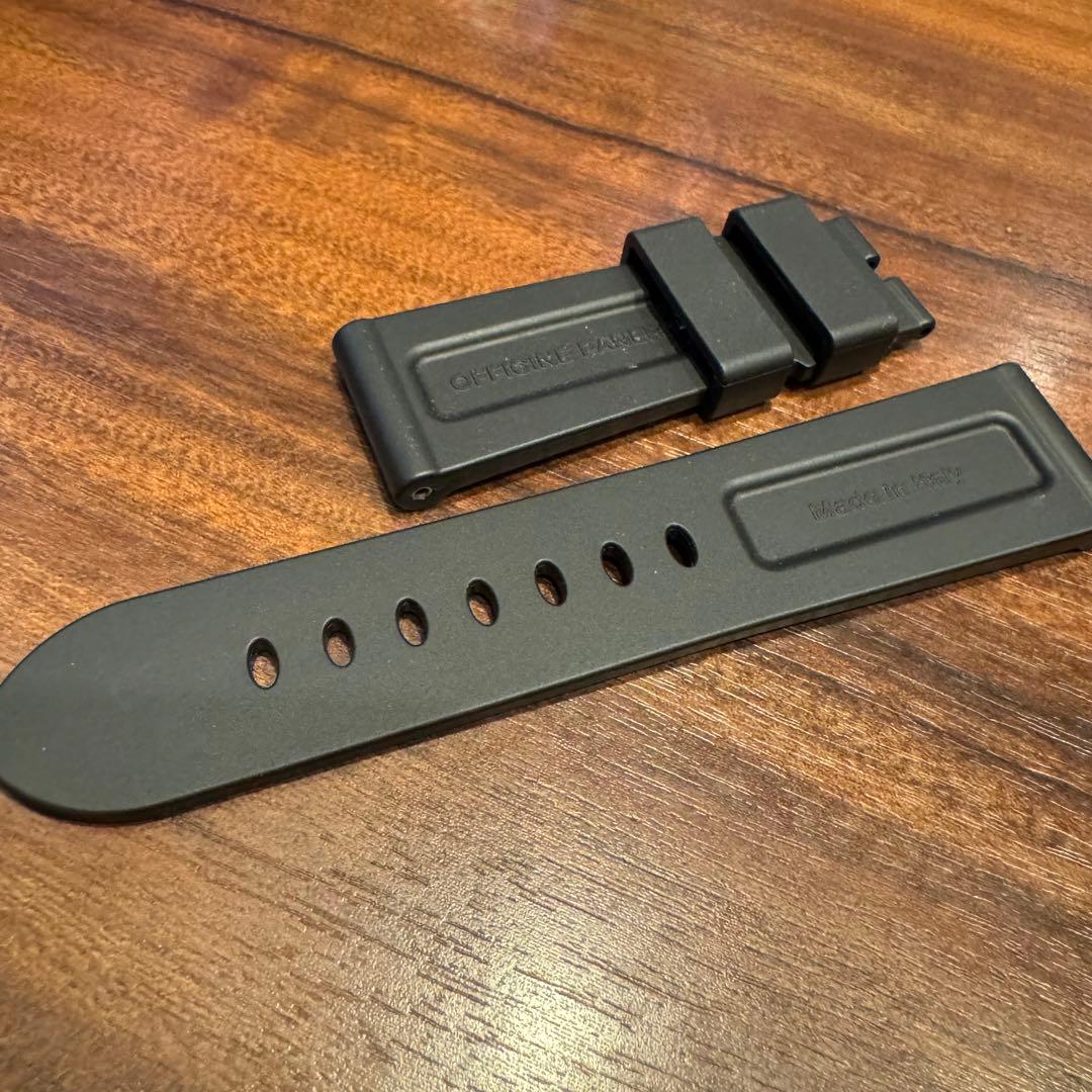 【未使用保管品】パネライ　ラバーベルト　ブラック