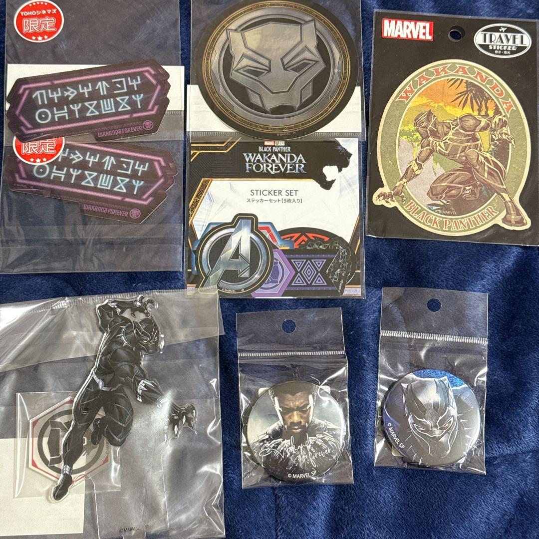 ブラックパンサー　グッズ　缶バッジ　アクリルスタンド　マーベル　アベンジャーズ