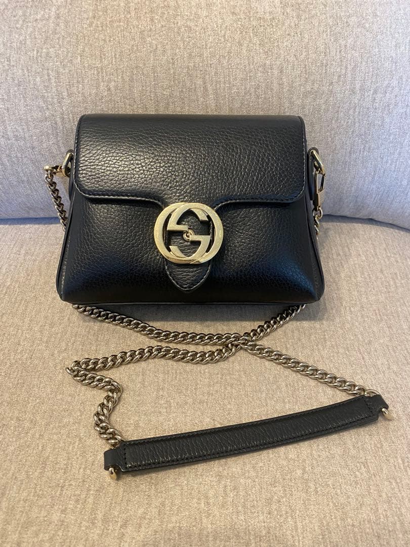 Gucci ブラックレザー ショルダーバッグ