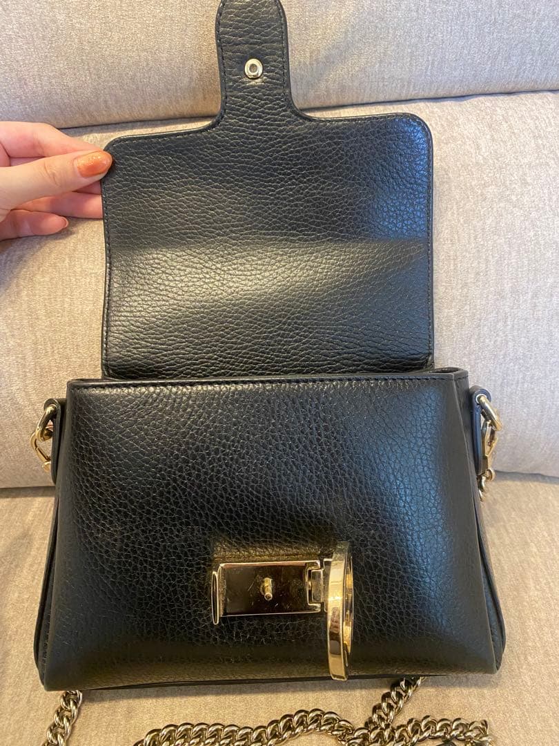 Gucci ブラックレザー ショルダーバッグ