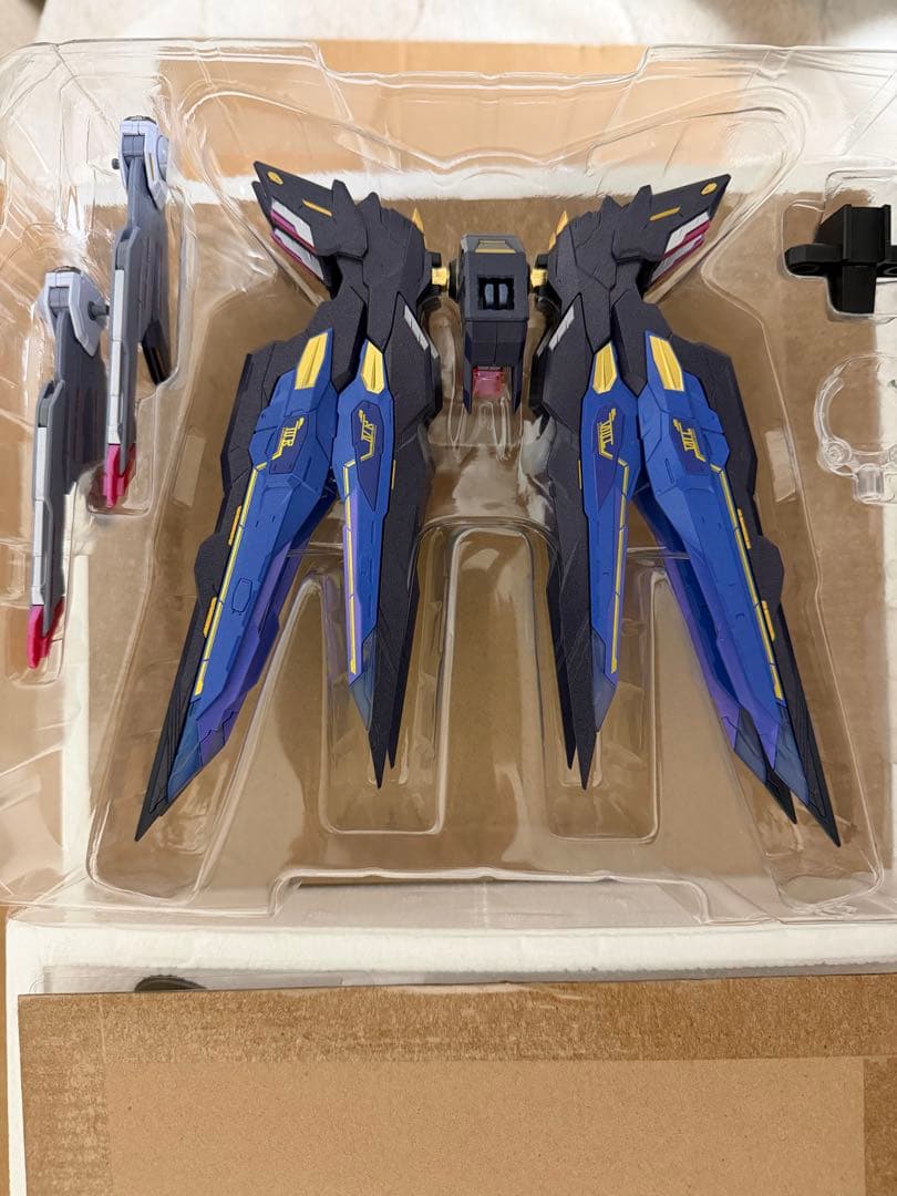 メタルビルド　ストライクフリーダム　光の翼オプションセット