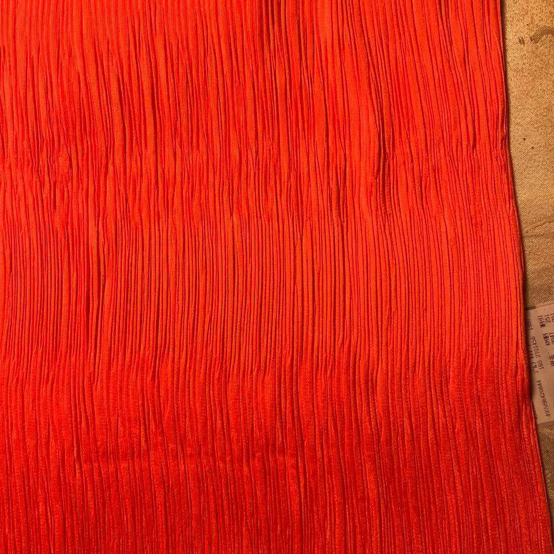 のん プリーツプリーズ トップス