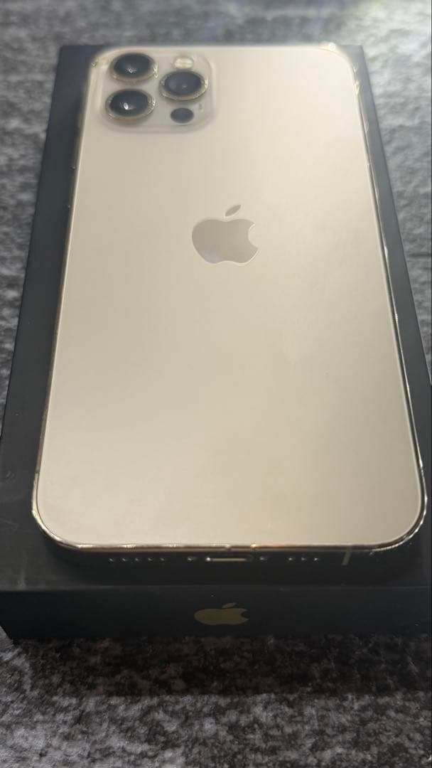 【美品】Apple iPhone 12 Pro 128GBゴールド 本体とケース